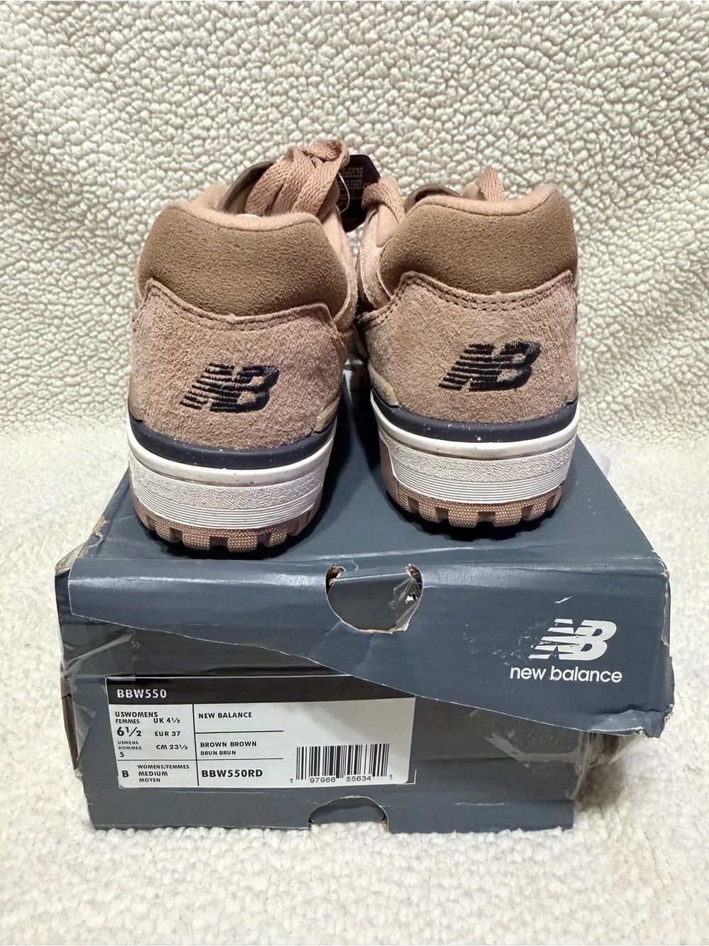 New Balance 550 Sneakers in Brown Suede